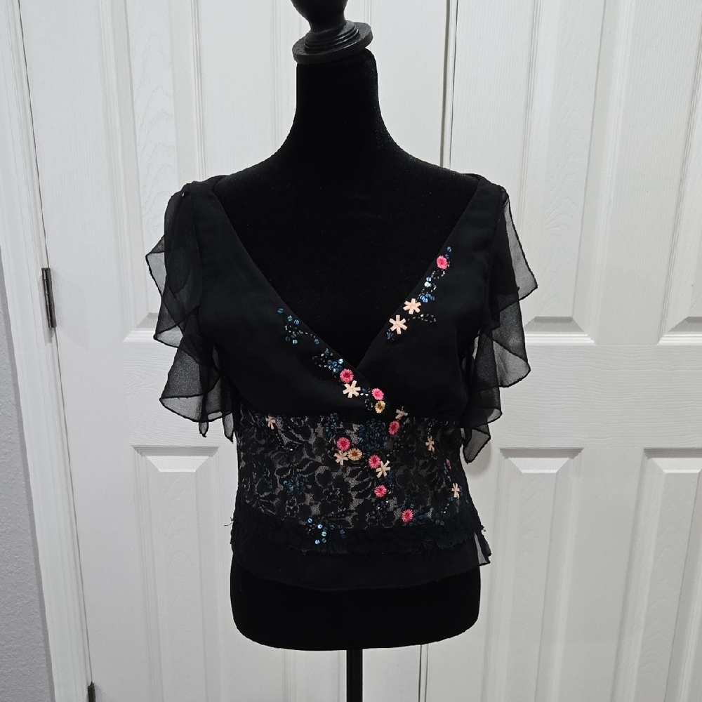 Elegant Black Floral Lace Top